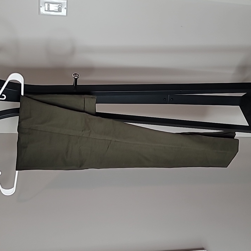 Front slit pants - Picture 7 of 14